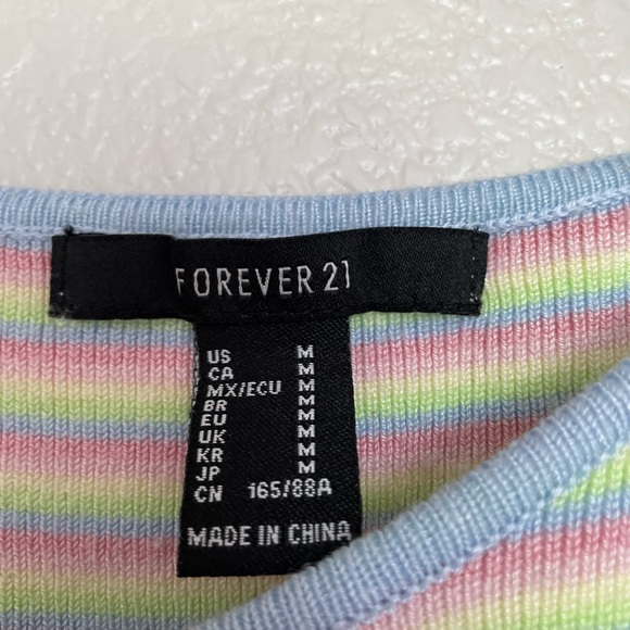 Assorted Cropped Tank Tops - Picture 2 of 5